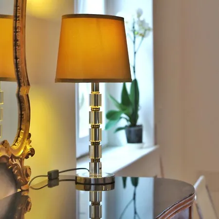 Elicriso Suites 招待所 4*