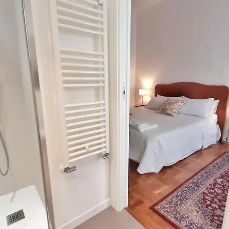 Elicriso Suites *